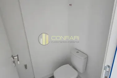 Apartamento &agrave; venda - 105m&sup2; - Meia Praia