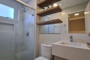 Apartamento para alugar - 142m&sup2; - Meia Praia