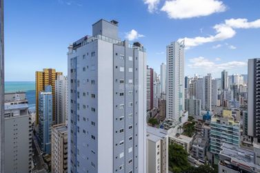 Apartamento &agrave; venda - 177m&sup2; - Centro