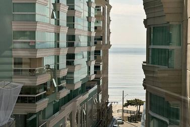 Apartamento &agrave; venda - Meia Praia