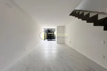 Sobrado &agrave; venda - 105m&sup2; - morretes