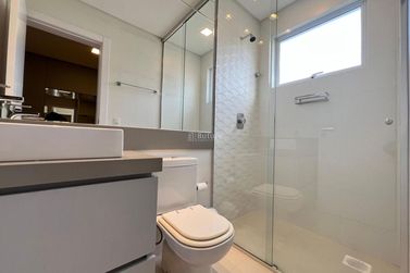 Apartamento &agrave; venda - 153m&sup2; - Meia Praia