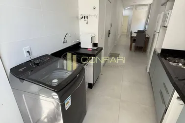 Apartamento &agrave; venda - 140m&sup2; - Meia Praia