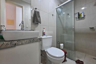 Apartamento &agrave; venda - 132m&sup2; - Meia Praia