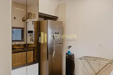 Apartamento &agrave; venda - 110m&sup2; - Meia Praia