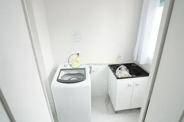 Apartamento &agrave; venda - 88m&sup2; - Meia Praia
