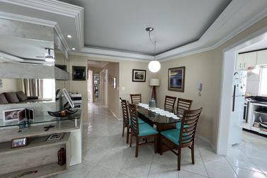 Apartamento para temporada - 95m&sup2; - Meia Praia
