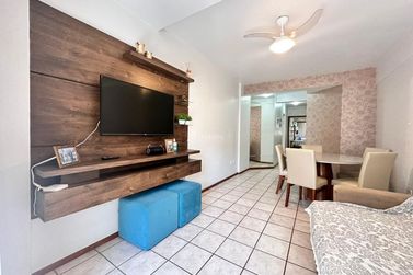 Apartamento &agrave; venda - 120m&sup2; - Meia Praia