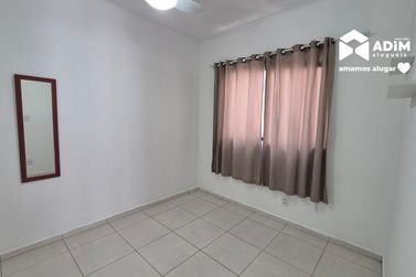Apartamento para alugar - 75m&sup2; - Centro