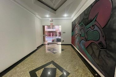 Apartamento &agrave; venda - 121m&sup2; - Meia Praia