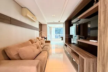 Apartamento &agrave; venda - 85m&sup2; - Meia Praia
