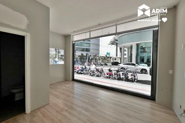 Sala Comercial para alugar - 258m&sup2; - Pioneiros