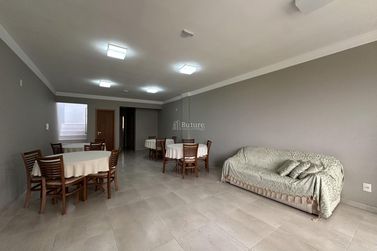 Apartamento &agrave; venda - 212m&sup2; - Meia Praia