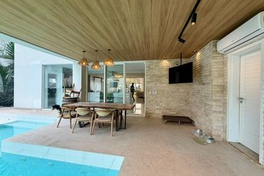 Casa &agrave; venda - 1200m&sup2; - Praia Brava