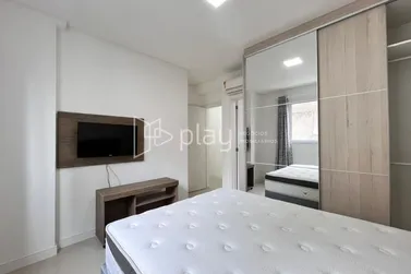 Apartamento &agrave; venda - 110m&sup2; - Meia Praia