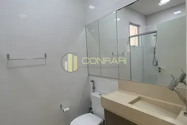 Apartamento &agrave; venda - 131m&sup2; - Meia Praia