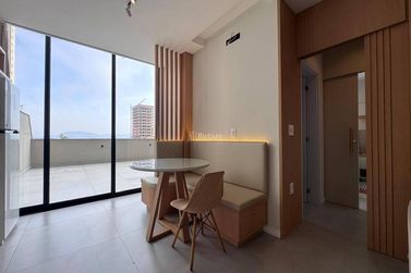 Apartamento &agrave; venda - Meia Praia