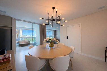 Apartamento &agrave; venda - Meia Praia