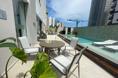 Apartamento &agrave; venda - 133m&sup2; - meia praia