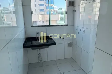 Apartamento &agrave; venda - 121m&sup2; - Meia Praia