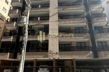 Apartamento &agrave; venda - 100m&sup2; - meia praia