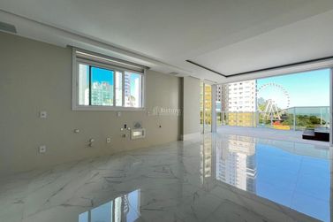 Apartamento &agrave; venda - 223m&sup2; - Pioneiros