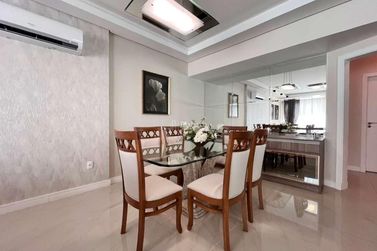 Apartamento &agrave; venda - 194m&sup2; - Meia Praia