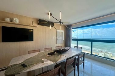 Apartamento &agrave; venda - 210m&sup2; - Centro