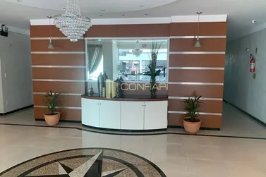 Apartamento &agrave; venda - 140m&sup2; - Meia Praia