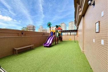 Apartamento &agrave; venda - 93m&sup2; - Centro