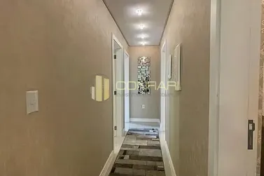 Apartamento &agrave; venda - 129m&sup2; - Meia Praia