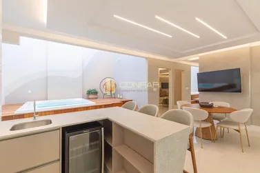 Apartamento &agrave; venda - 274m&sup2; - Meia Praia