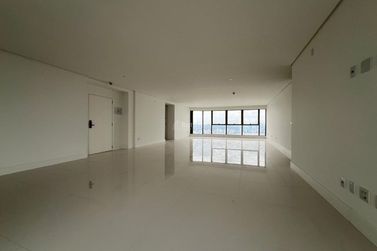 Apartamento &agrave; venda - 530m&sup2; - Barra Sul