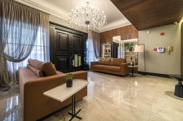 Apartamento &agrave; venda - 120m&sup2; - Meia Praia