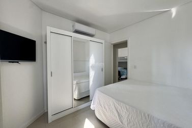 Apartamento &agrave; venda - 10472m&sup2; - Pioneiros