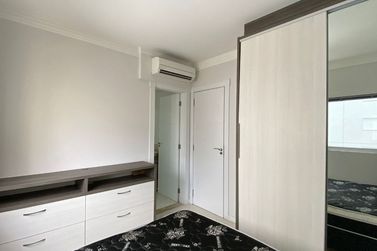 Apartamento para alugar - 130m&sup2; - Centro