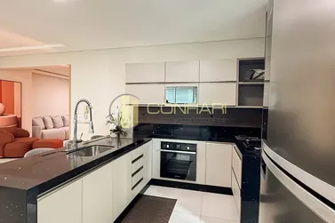 Apartamento &agrave; venda - 185m&sup2; - MEIA PRAIA