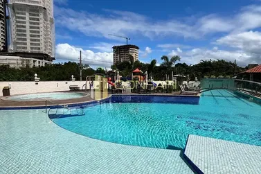 Apartamento &agrave; venda - 117m&sup2; - meia praia