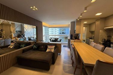 Apartamento &agrave; venda - Meia Praia