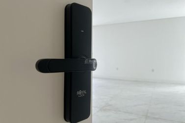 Apartamento &agrave; venda - 129m&sup2; - Meia Praia