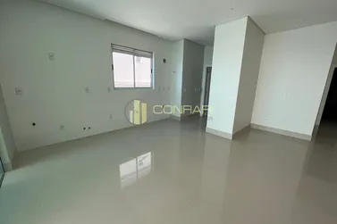 Apartamento &agrave; venda - 240m&sup2; - Meia Praia