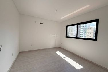 Apartamento &agrave; venda - Meia Praia