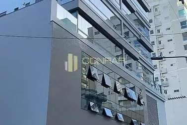 Apartamento &agrave; venda - 150m&sup2; - Meia Praia