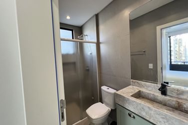 Apartamento &agrave; venda - 175m&sup2; - Meia Praia