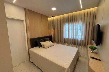 Apartamento &agrave; venda - 110m&sup2; - Meia Praia