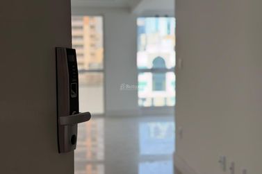 Apartamento &agrave; venda - 125m&sup2; - Meia Praia