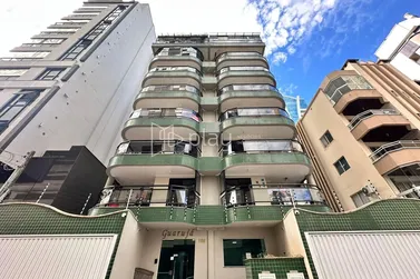 Apartamento &agrave; venda - 120m&sup2; - Meia Praia