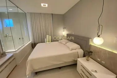 Apartamento &agrave; venda - 145m&sup2; - Meia Praia