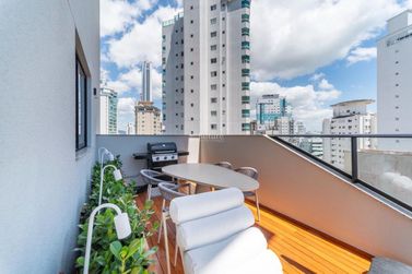 Apartamento &agrave; venda - 193m&sup2; - Barra Sul