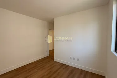 Apartamento &agrave; venda - 103m&sup2; - Meia Praia